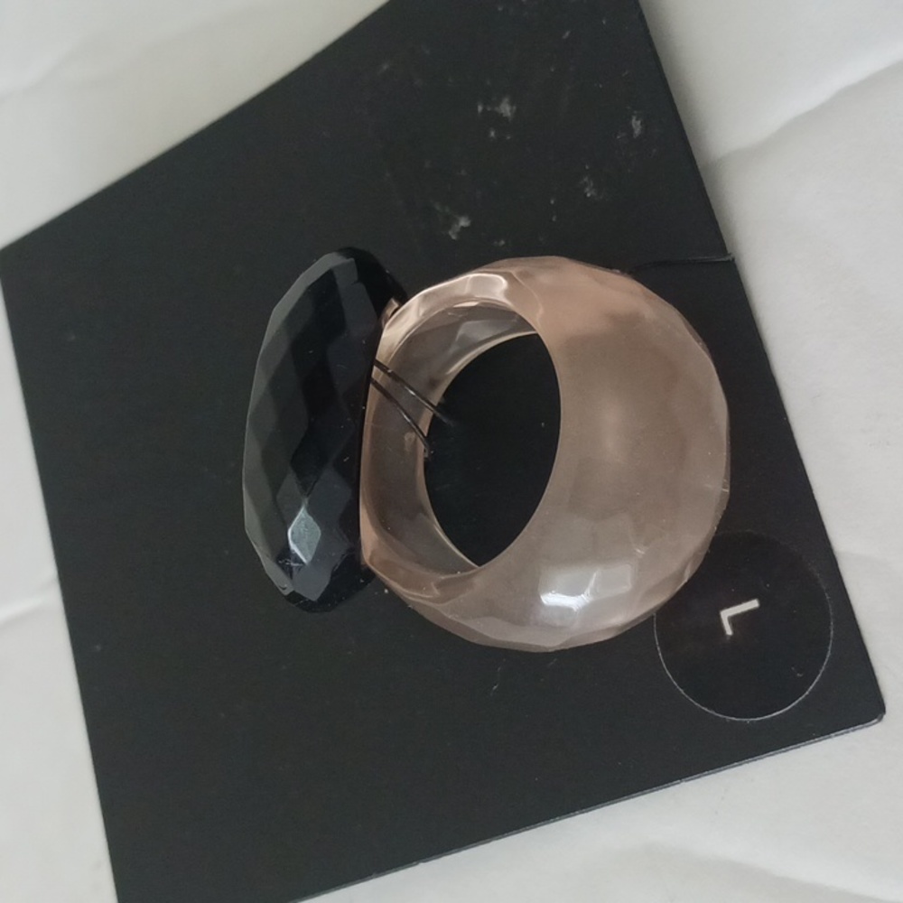 H&M set of 2 plastic rings black and beige Sz. L - Picture 12 of 13